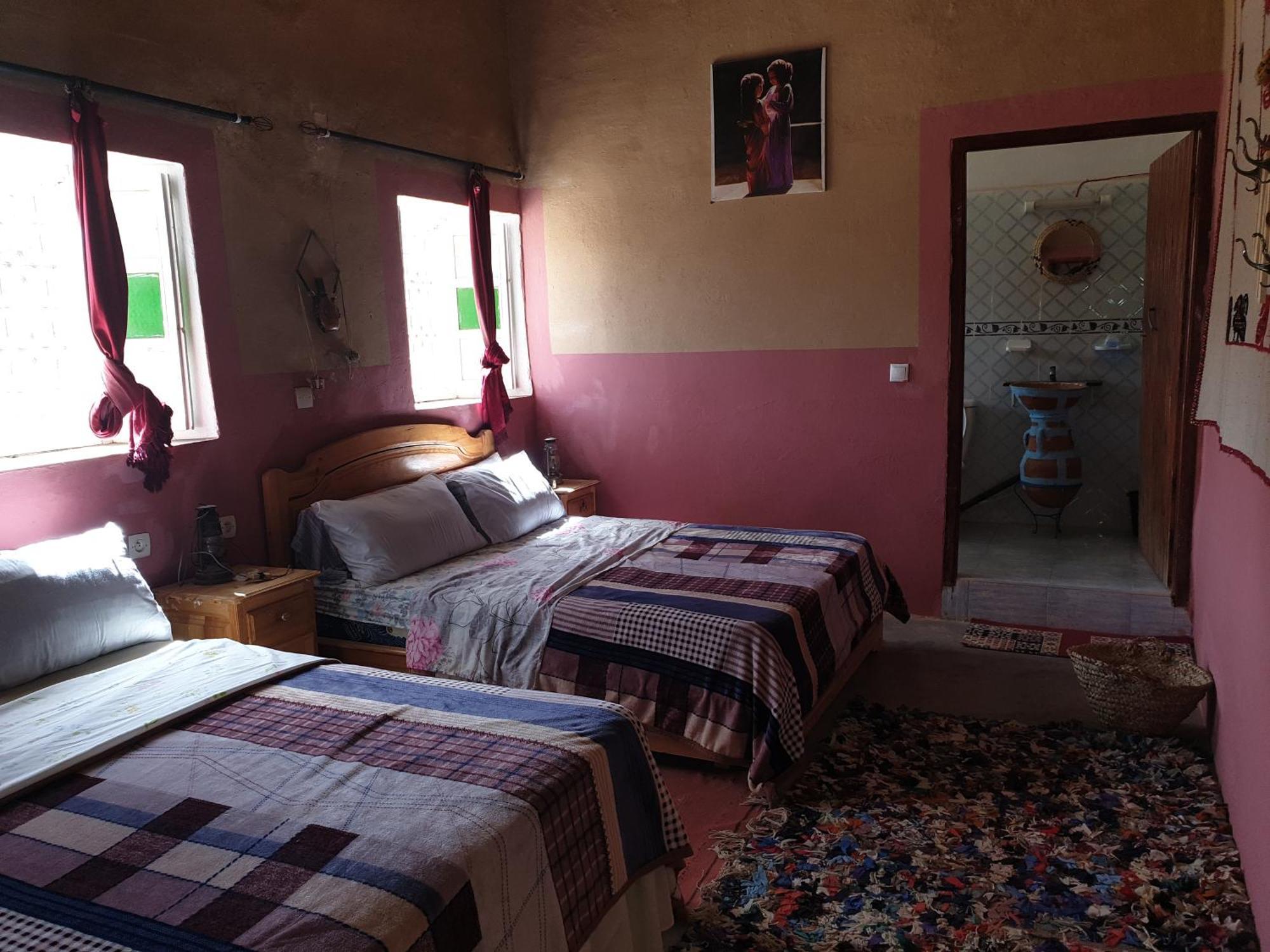 Gite D'Etape Traditionnel Berbere Ifri Стая снимка