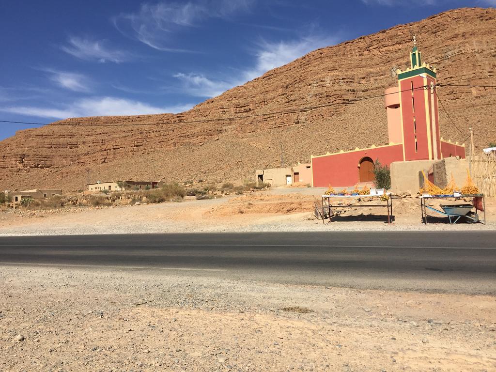 Gite D'Etape Traditionnel Berbere Ifri Екстериор снимка
