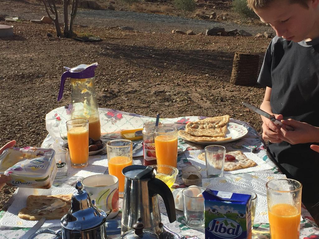 Gite D'Etape Traditionnel Berbere Ifri Екстериор снимка
